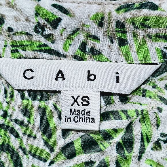 CAbi Green/ White Leaf Print Tropical Faux Wrap Dress V-Neck Long Sleeve Size XS - Picture 5 of 7